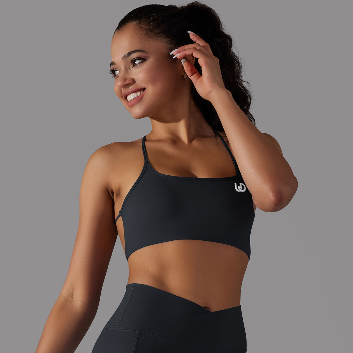 Mila | Strap Sportbehå Svart